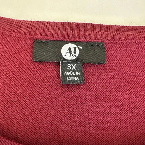 Women’s plus size 3X Long Sleeve sweater- Deep red and Black Stripes. - Picture 10 of 11